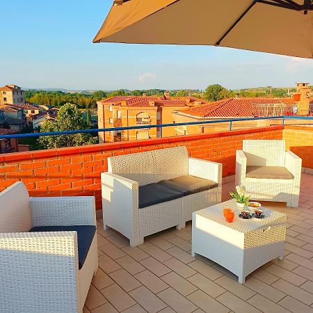 Siena Appartamento Con Splendido Terrazzo Presciano Экстерьер фото